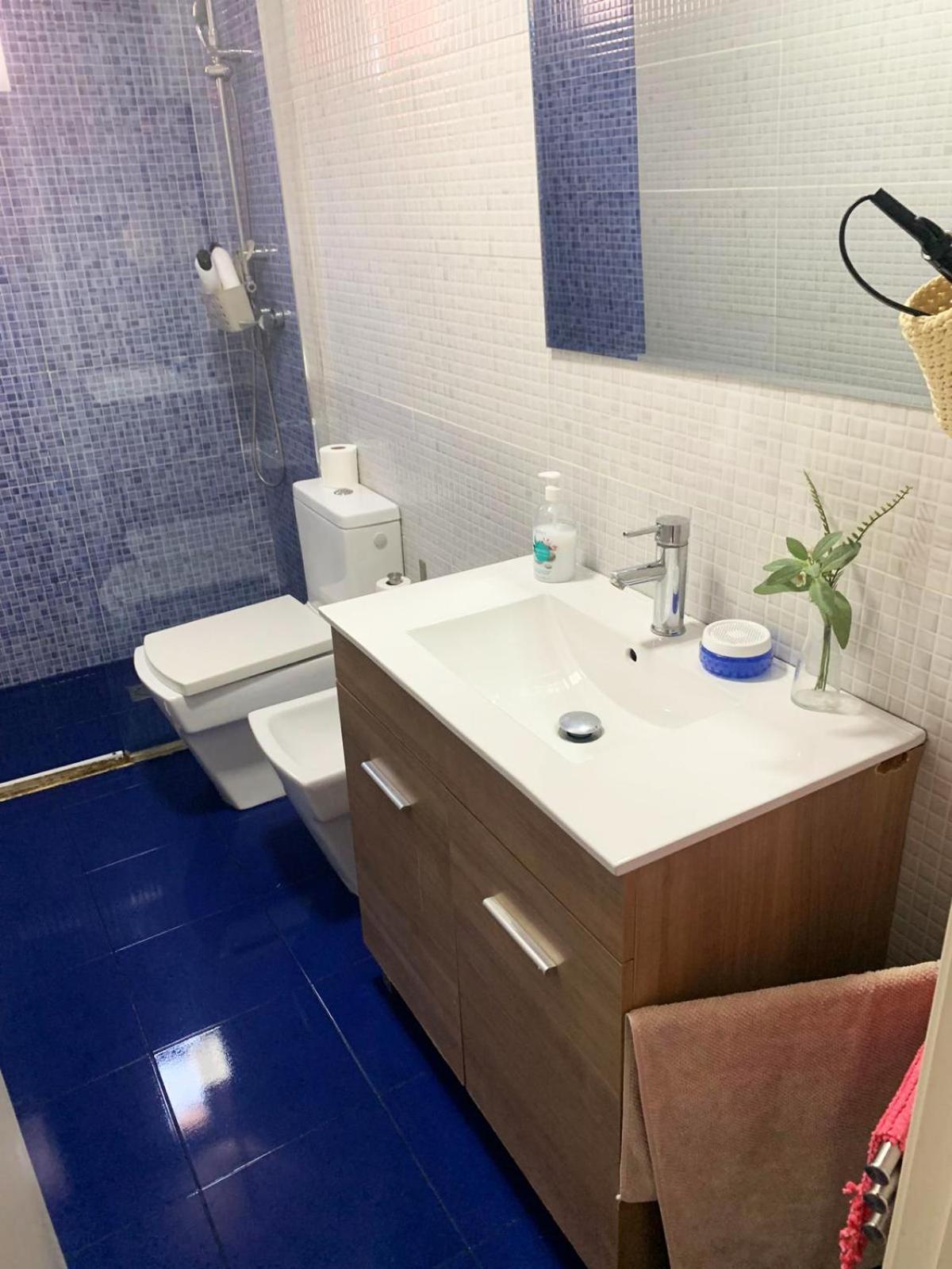 Peres I Valero Habitaciones En Piso Compartido Valensiya Dış mekan fotoğraf